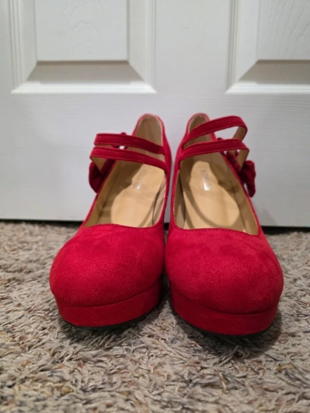Red Heels - Picture 3 of 3